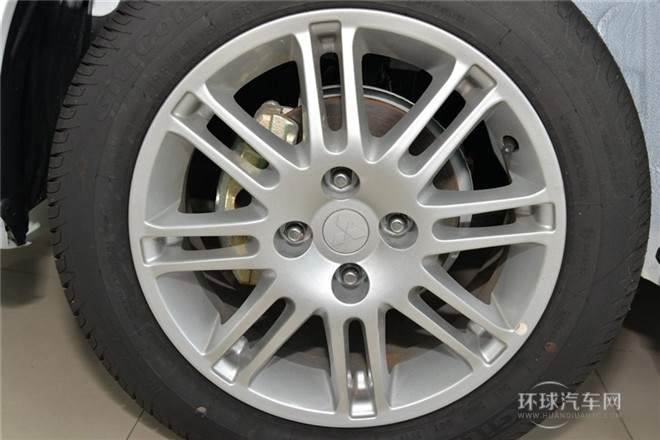 2015款 1.6L 手動樂購版