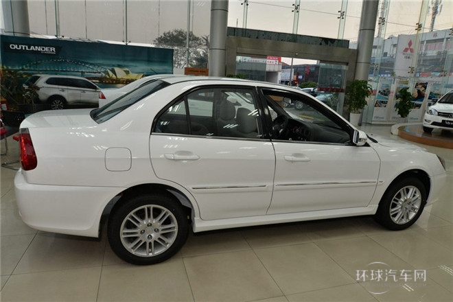 2015款 1.6L 手動樂購版