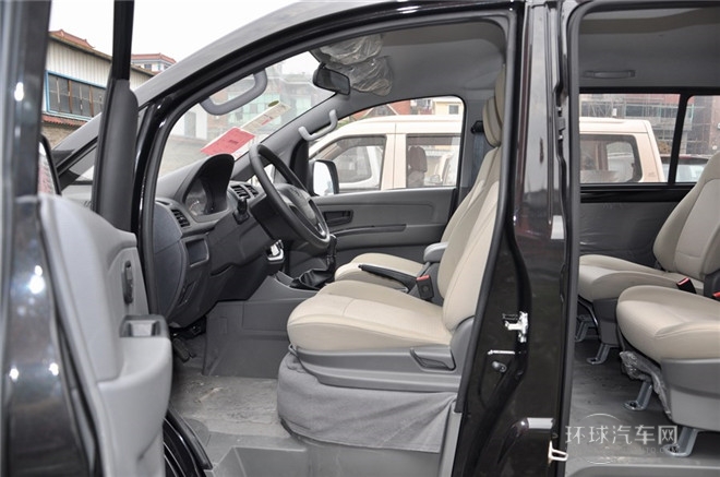 2015款 1.5L 舒適型