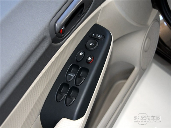 2015款 1.8L EXI 手動