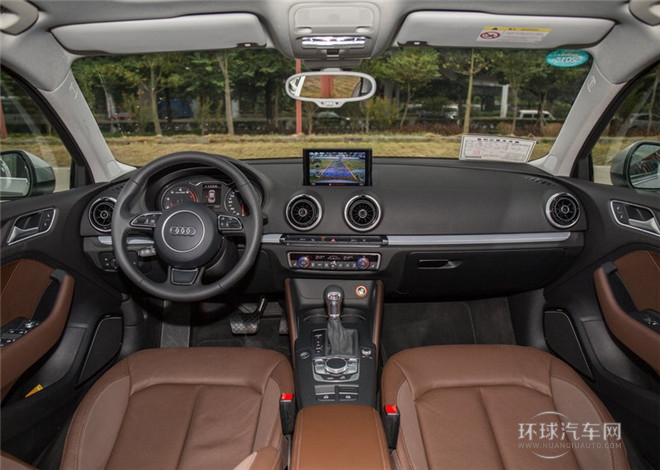 2015款 Limousine 40 TFSI 自動(dòng)豪華型