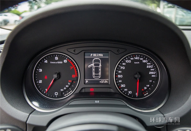 2015款 Limousine 40 TFSI 自動舒適型