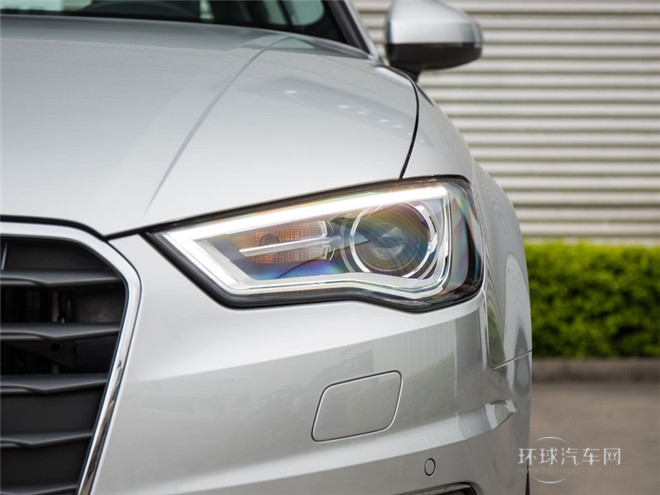 2015款 Limousine 40 TFSI 自動(dòng)舒適型