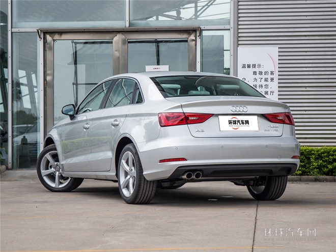 2015款 Limousine 40 TFSI 自動舒適型