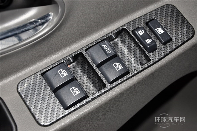 2015款 1.5L 手動電商版