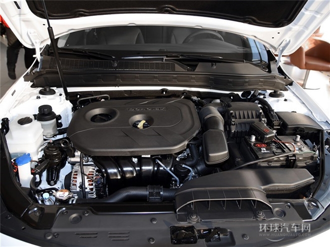 2015款 2.0L 自動LUX