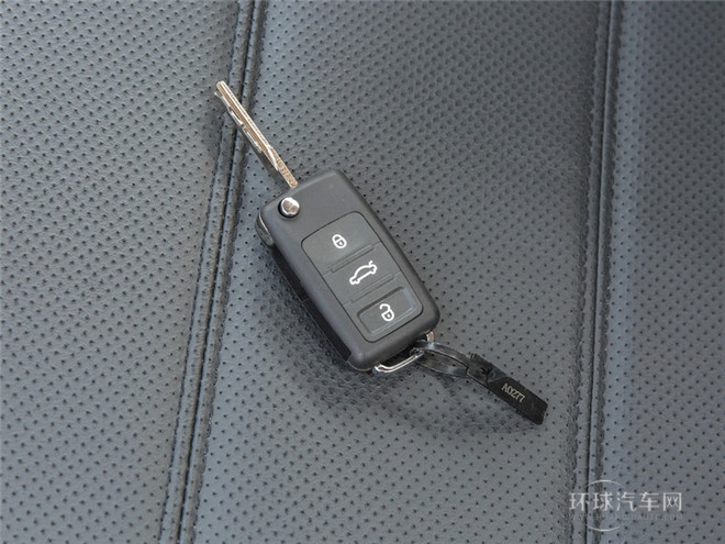 2015款 1.8L 手動精英型