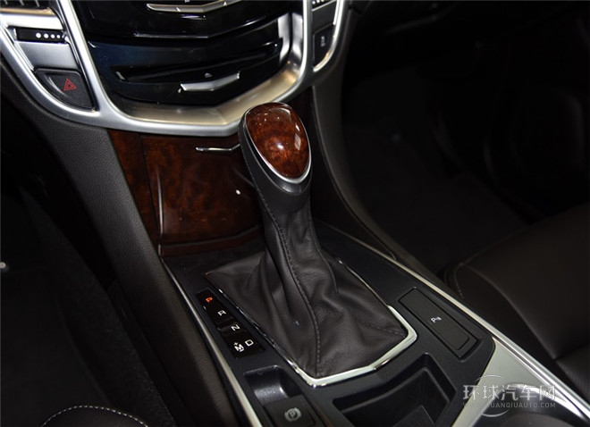 2015款 3.0L 領先型