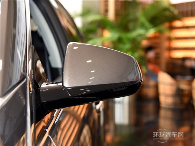 2015款 3.0L 領先型