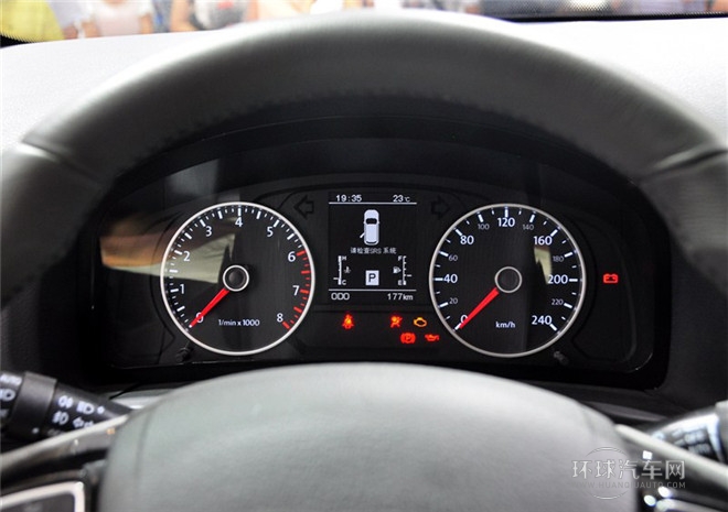 2015款 1.8T CVT睿智型