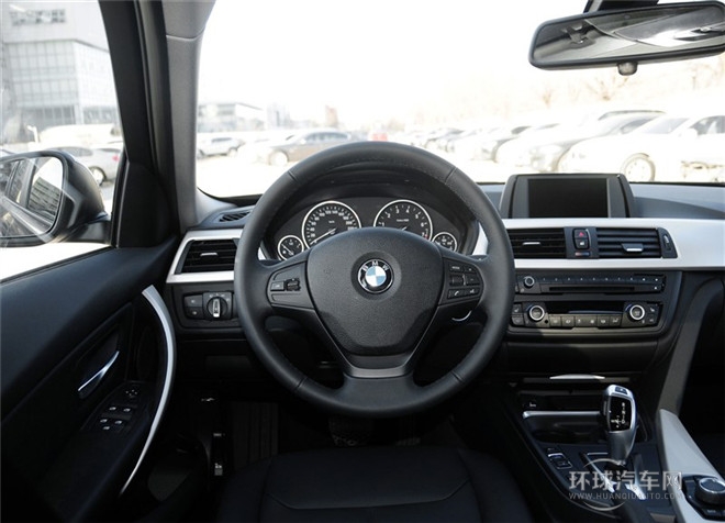 2015款 320i 領(lǐng)先型