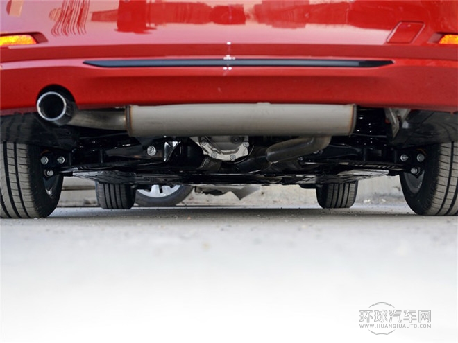 2015款 320i 設計套裝型