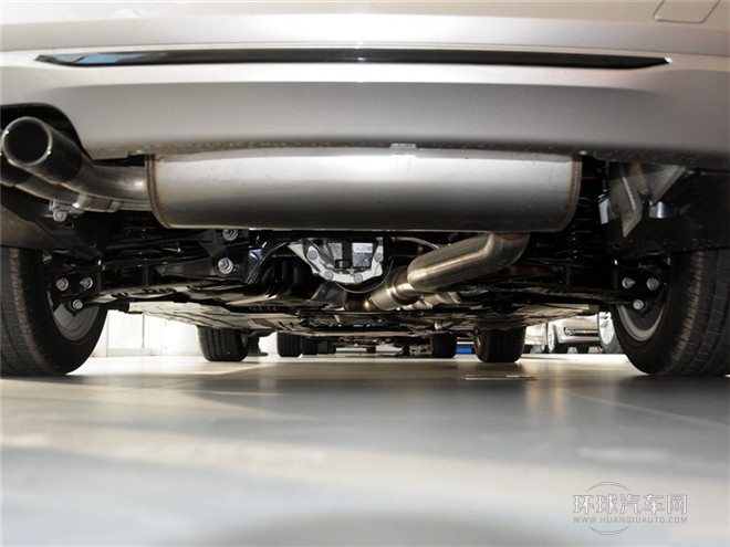 2015款 328i xDrive 設(shè)計(jì)套裝型