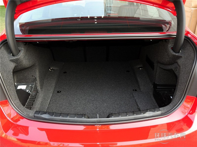 2015款 328i 設(shè)計(jì)套裝型