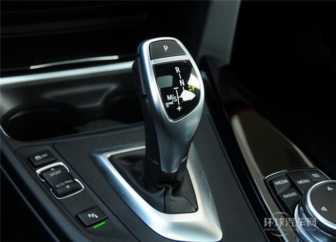 2015款 328i 設計套裝型