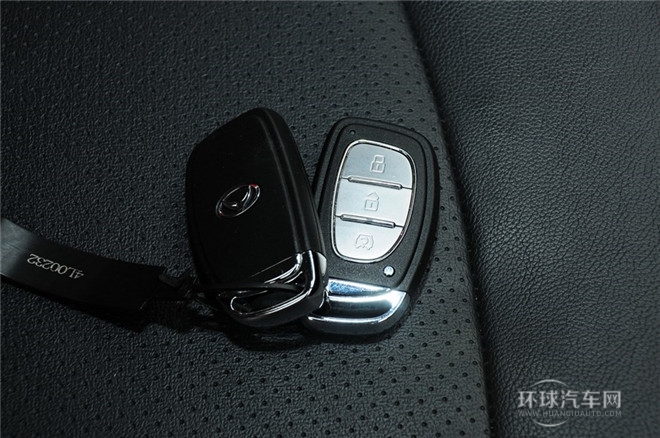 2015款 1.5L 自動豪華型