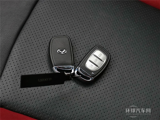 2015款 1.5L 自動舒適型