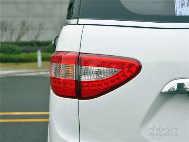 2015款 1.5L 自動尊貴型