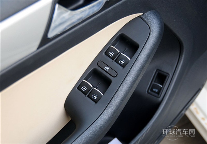 2015款 1.6L 自動領先型