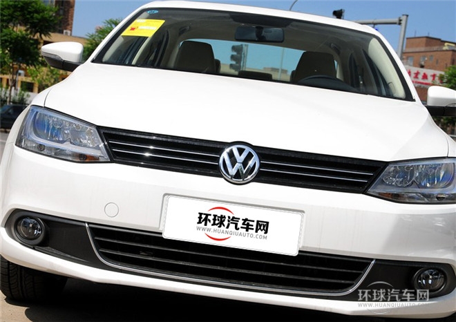 2015款 1.6L 自動(dòng)領(lǐng)先型
