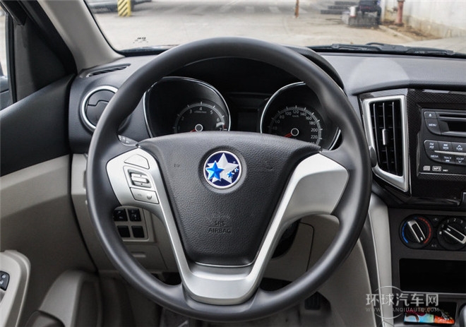 2015款 2.0L 手動(dòng)睿趣版