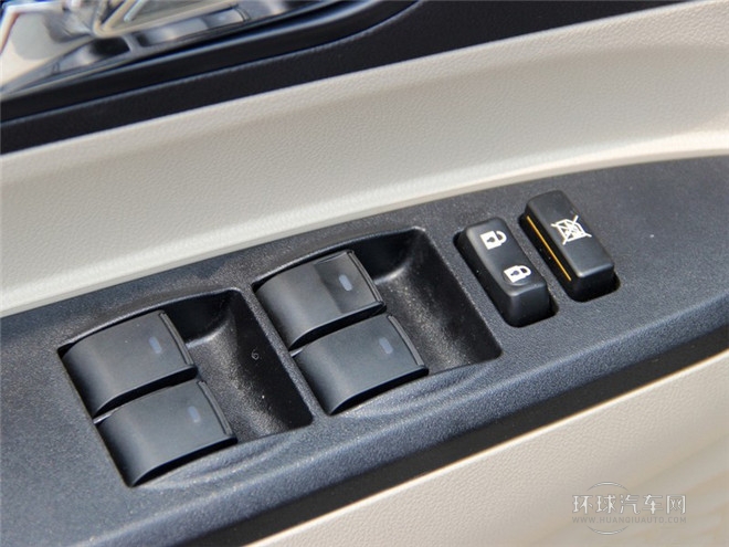 2015款 1.5L CVT致豪版