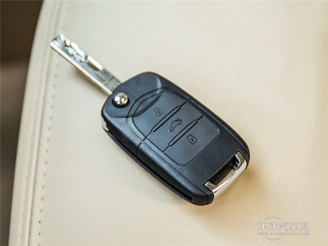 2015款 1.8L 手動(dòng)豪華導(dǎo)航ESP版 7座