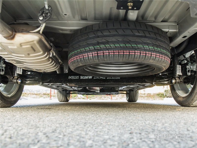 2015款 1.8L 手動豪華導航ESP版 7座