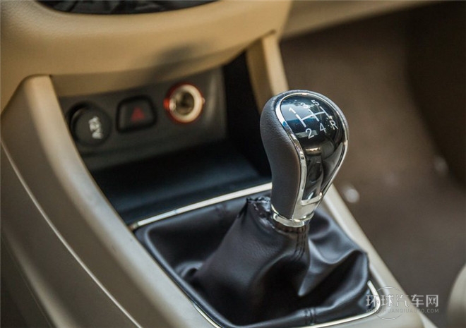 2015款 1.8L 手動豪華導航ESP版 7座