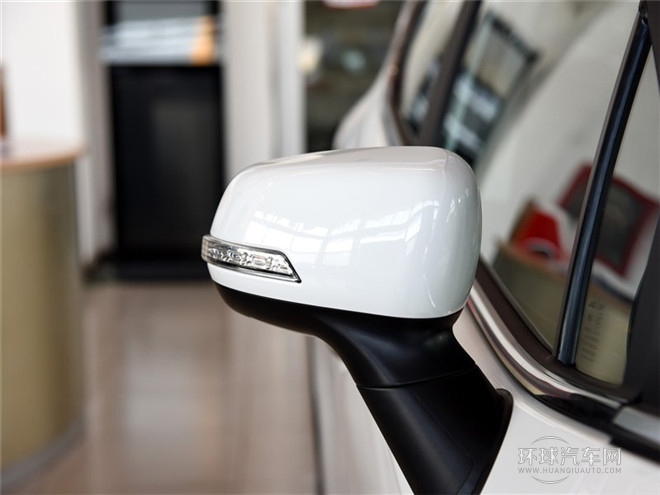 2015款 1.5L 手動(dòng)豪華智能尊享版