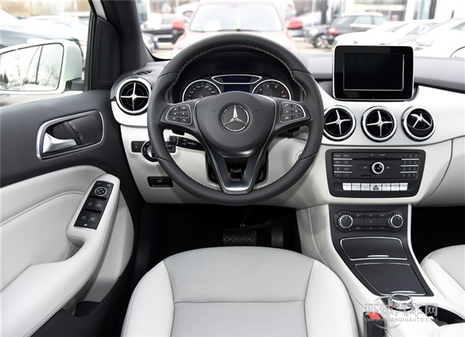 2015款 B 200 動感型
