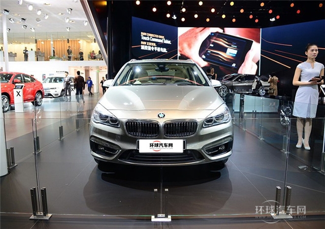 2015款 218i 運動設(shè)計套裝