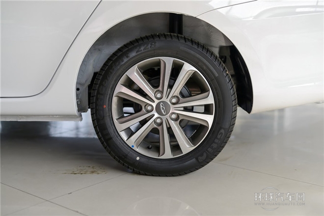 2015款 1.5L 手動夠惠版