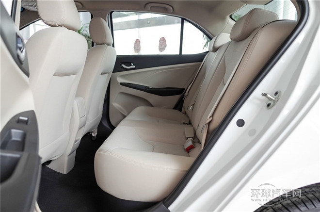 2015款 1.5L 手動夠惠版