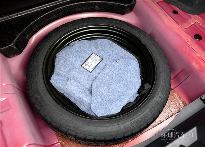 2015款 1.5L 手動夠型版