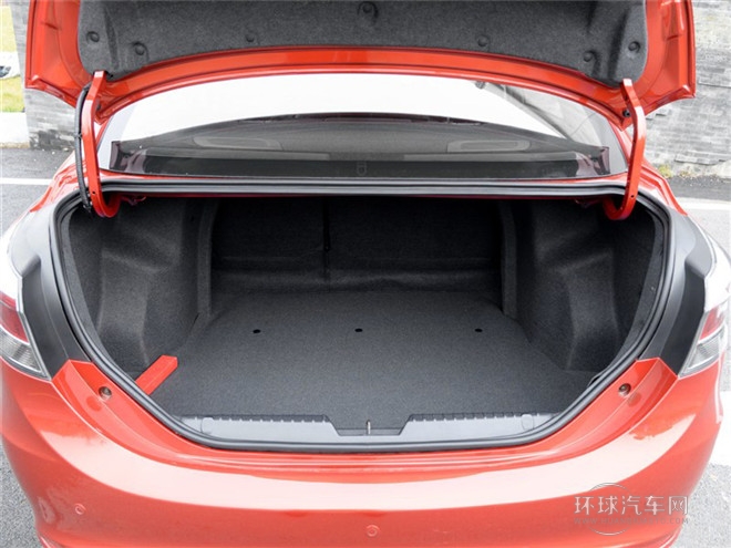 2015款 1.5L 手動夠型版