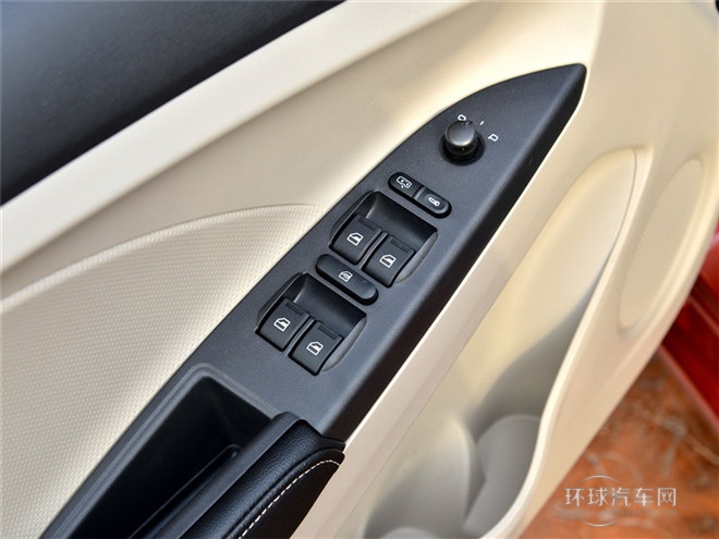 2015款 1.5L 手動(dòng)夠炫版