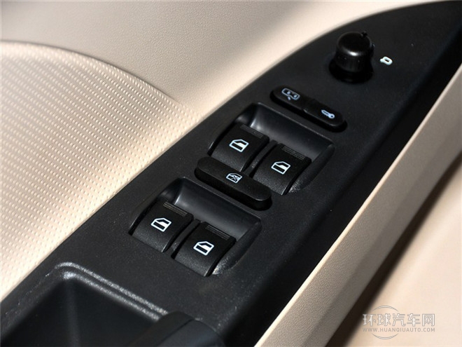 2015款 1.5L 手動夠真版