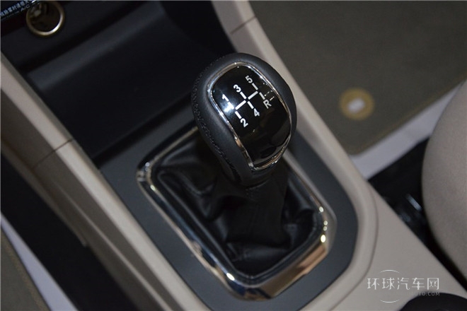 2015款 1.5L 自動夠型版