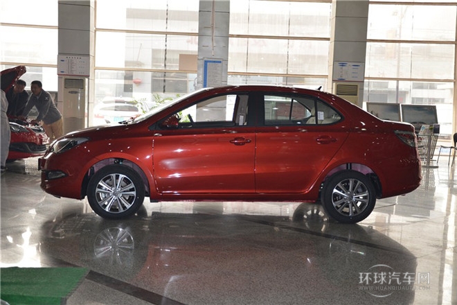 2015款 1.5L 自動夠型版