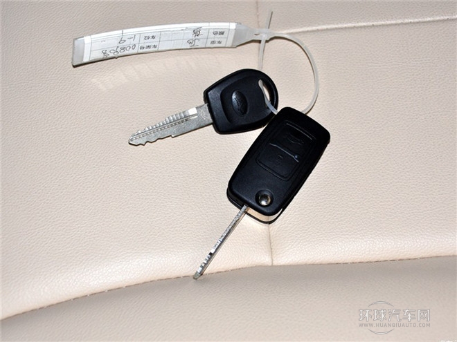 2014款 兩廂 1.5L 手動新青年版