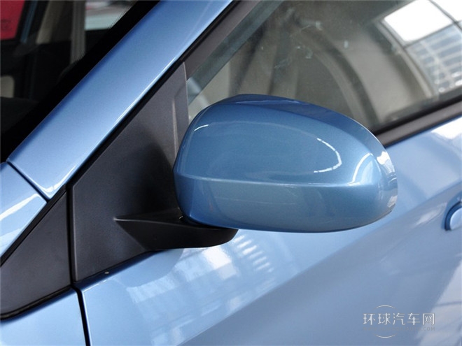 2014款 兩廂 1.5L 手動新青年版