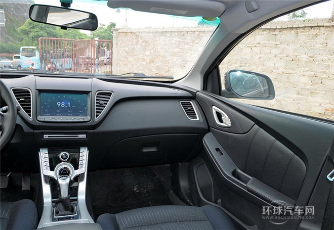 2014款 榮耀導航版 1.8T 自動旗艦型