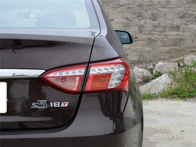 2014款 榮耀導(dǎo)航版 1.8T 自動旗艦型