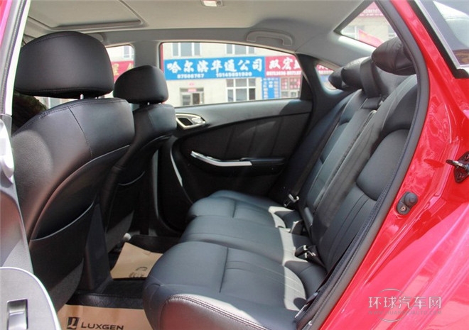 2014款 榮耀導航版 1.8T 自動尊貴型