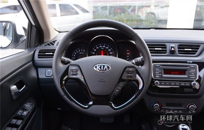 2015款 三廂 1.4L AT Premium