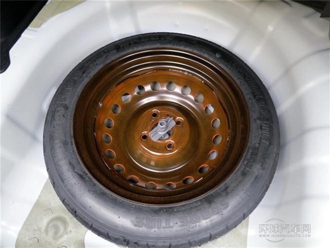 2015款 三廂 1.4L MT TOP