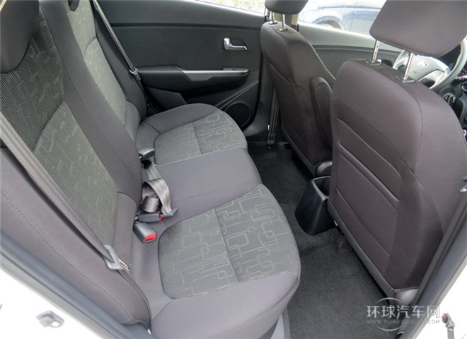 2015款 三廂 1.4L MT TOP