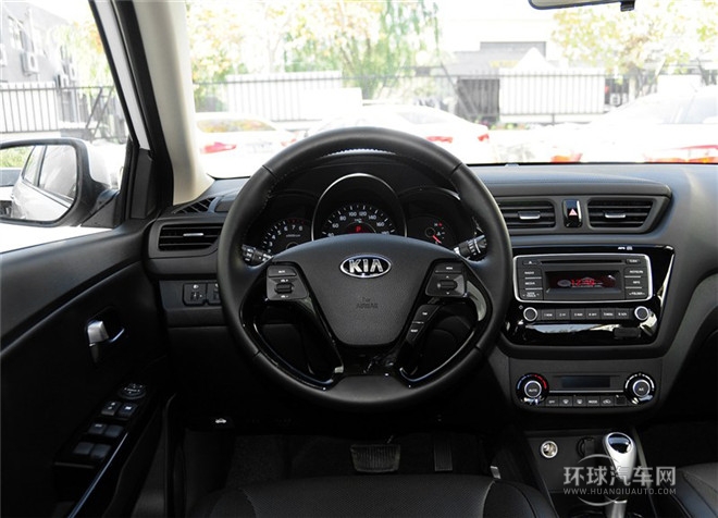 2015款 三廂 1.6L AT Premium