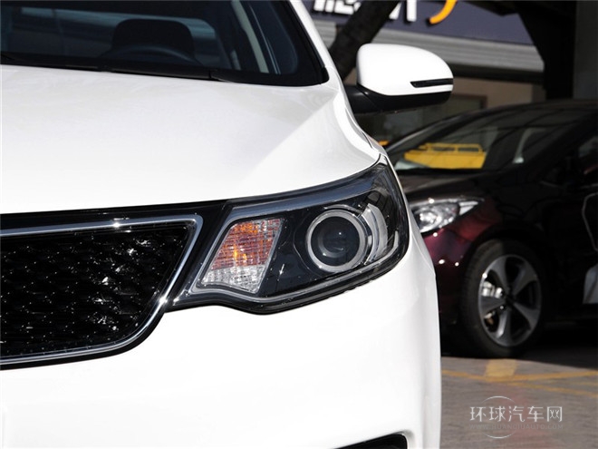 2015款 三廂 1.6L AT Premium